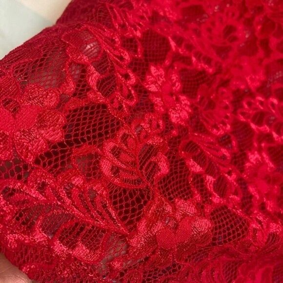 Lorraine Vintage 90s red floral lace tank top size medium - Picture 4 of 6